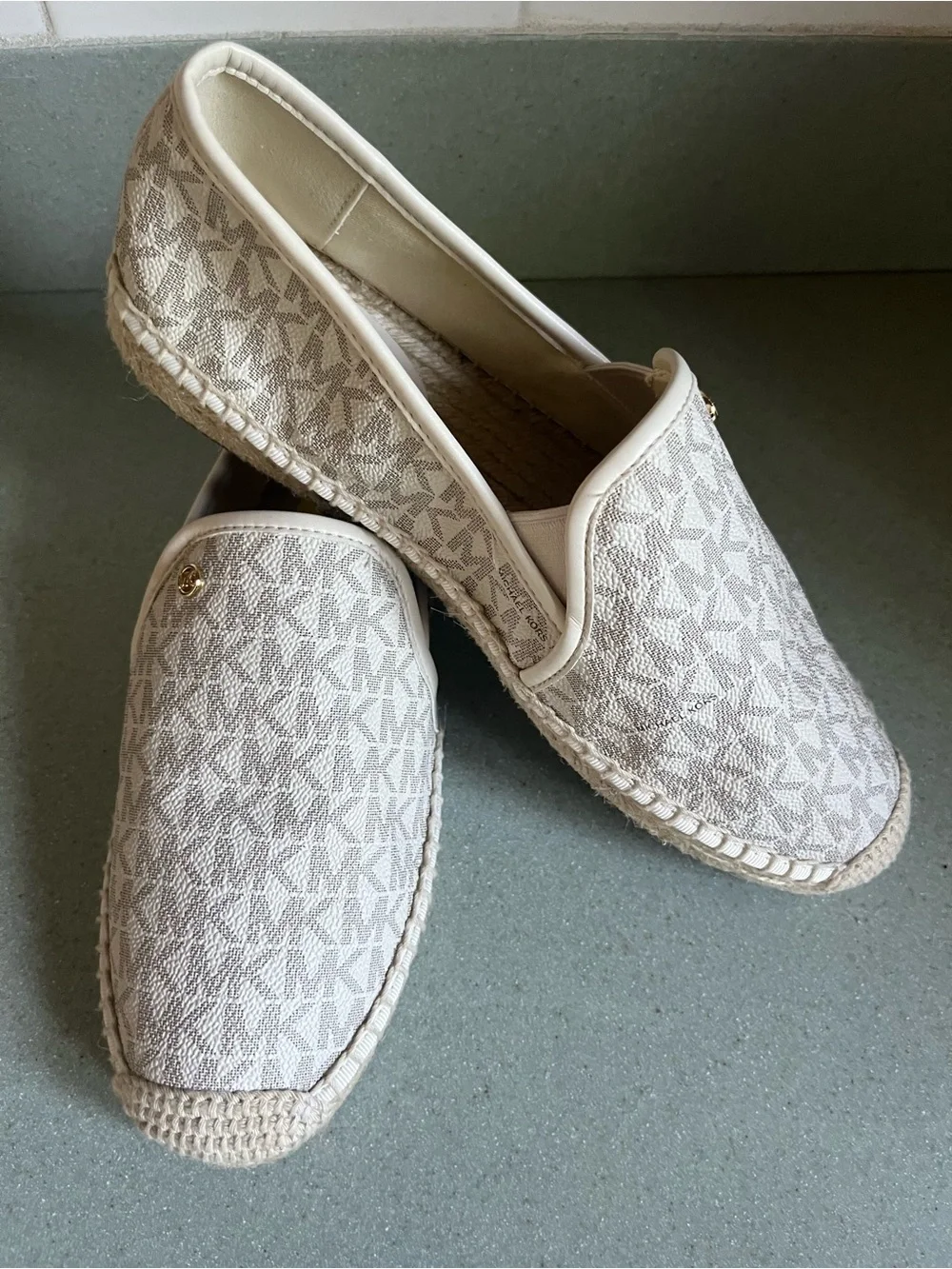 Michael Kors Cream Logo Espadrille Slip-Ons Sz 9 New